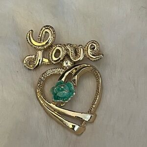 Gerry’s articulated love heart broach